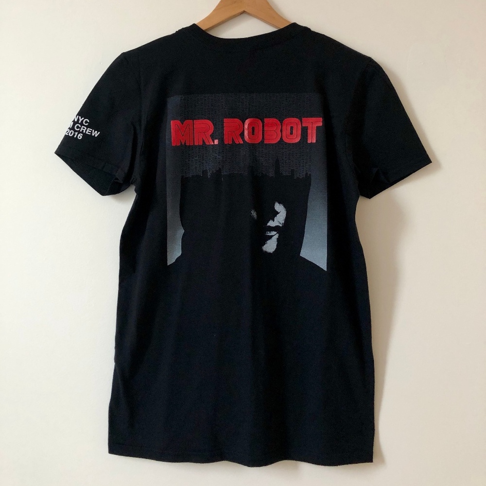 MR ROBOT Season 2 crew shirt